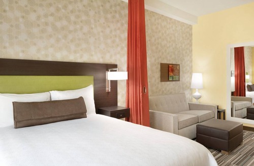 Executive Park Hotel | Home2 Suites by Hilton Charlotte Airport