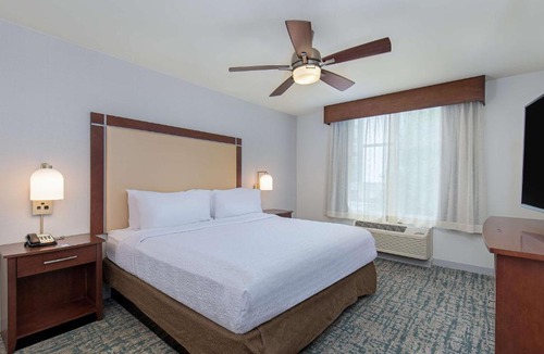 Sandy Springs Hotel | Homewood Suites by Hilton Atlanta Perimeter Center