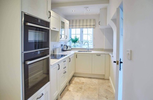 Harrogate House | Host & Stay | Tithe Cottage