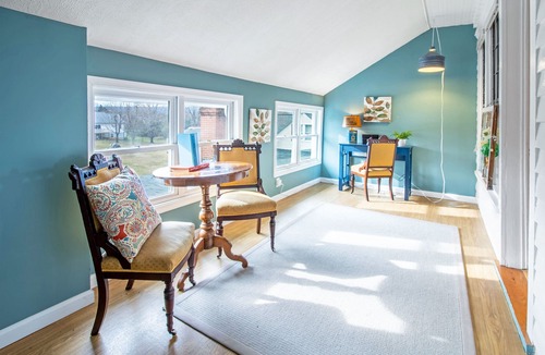 Stanley House | Hot tub, firepit, grill & game room—patio fun!