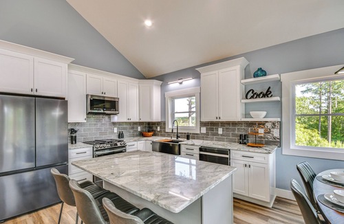 Hickory House | Hot Tub + Game Room! Family Connelly Springs Home