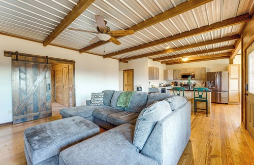 Altoona Cabin | Hot Tub + Grill: Mtn-View Altoona Cabin