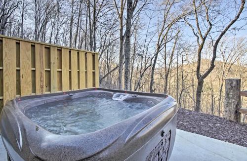 Bryson City House | Hot Tub & Views: Charming Bryson City Cabin!