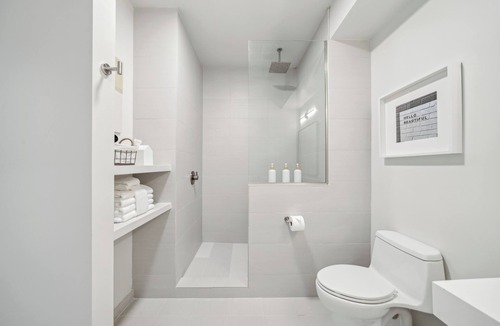 North Charleston Hotel | Hotel Circulo - Park Circle - Suite 230