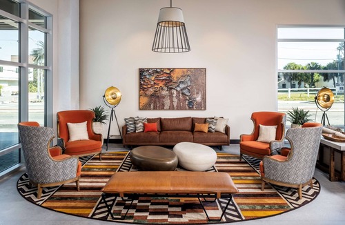 Historic Downtown Melbourne Hotel | Hotel Melby Downtown Melbourne, Tapestry Collection by Hilton