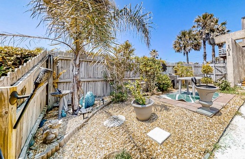 Vilano Beach House | House ∙ 2 bedrooms ∙ 4 guests