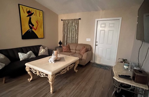 Dunbar House | House centrally