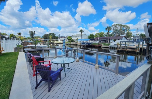 Bay Crest Park House | House in Tampa fl , 3-bedroom , 2 bathroom , pool
