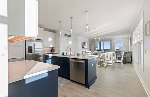 Wilmington Beach Condo | Huge, almost new oceanfront one level unit, AMAZING VIEWS, super-sized deck.