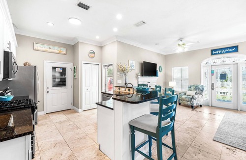 Crystal Shores House | Huge Discounts Oct-Dec Dogs ok Golf Cart/Bikes