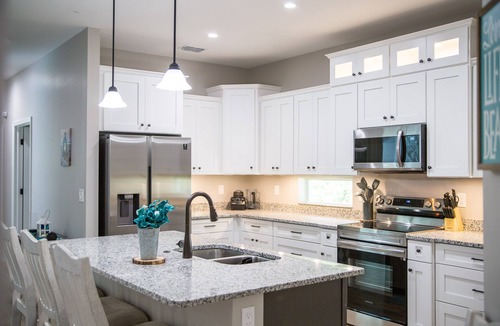 Rotonda Lakes House | Hummingbird Hideaways . 3BR, 2BA with heated, saltwater pool