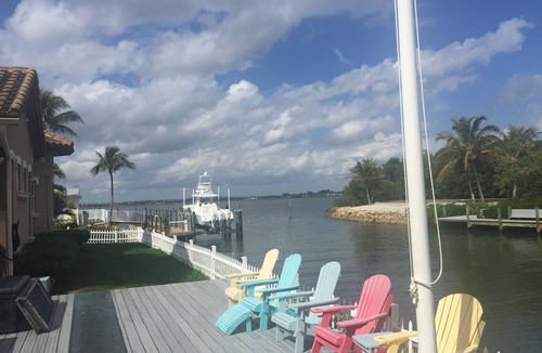 Jensen Beach House | HUTCHENSON ISLAND RIVERFRONT BEACH RESORT