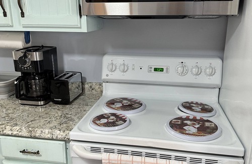 Pass-a-Grille Condo | I minute walk to Beach. Rated #1 Best location in Florida/Pets welcome with fee