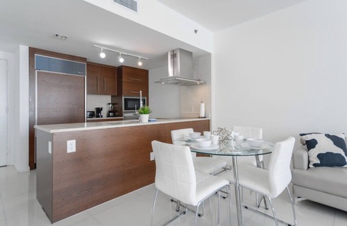 Brickell Apartment | ICON Brickell *Amazing Oceanview *Pool *Spa
