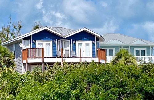 Placida Cottage | Idyllic Bayfront Cottage with River Views and Private Beach Access in Florida’s Coastal Paradise