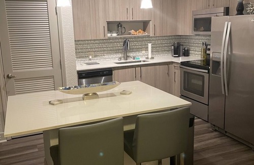 Providencia Park Apartment | Immaculate 2-bedroom apartment in prime location!