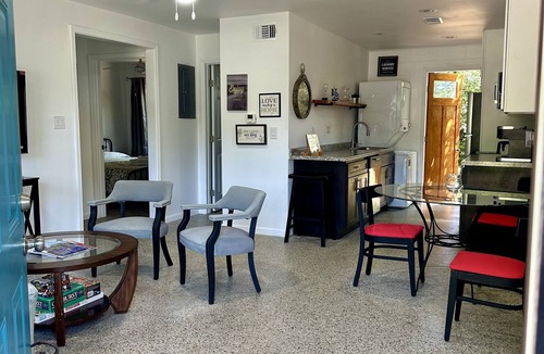 Griffin Heights House | Immaculately Remodeled Home Close to FSU and Downtown Area!