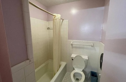 Mullins Hotel | Imperial motel