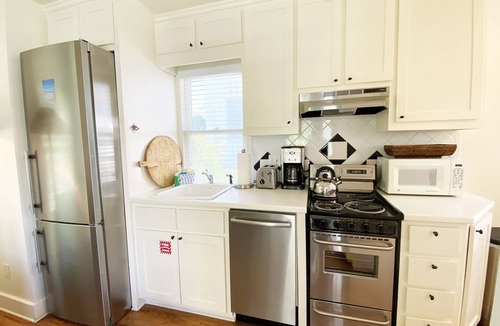 Seaside House | In Seaside, Across From West Side Pool, Guest House, Location + 2 Bikes!