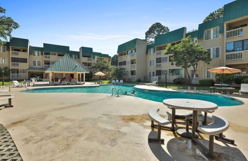 Palmetto Dunes Condo | Indoor/outdoor pool 2 Bed 2 Bath 1st Level short walk to beach. Smoking unit.