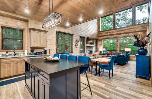 Sevierville Cabin | Indoor pool*Hot Tub*GamRm*Theatre*4 King suites