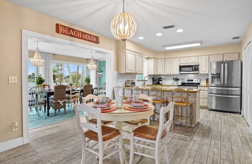 Fort Myers House | Infinity & Beyond Lake Front