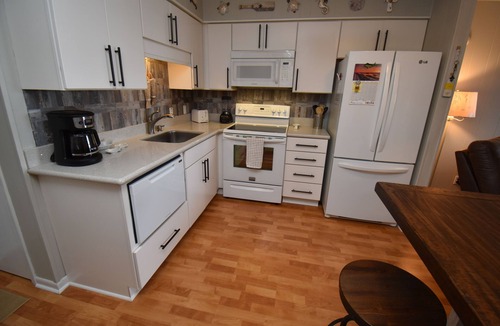 Gulf Stream Estates Condo | Inlet Pointe 51 - Channel front in Garden City Beach