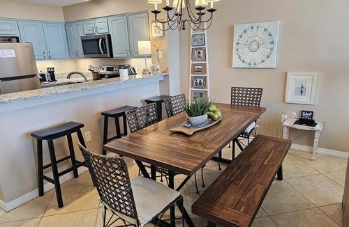 Dauphin Island Condo | Inn at Dauphin Island 110-Walk-in Shower! Walk out to Pools and Beach!