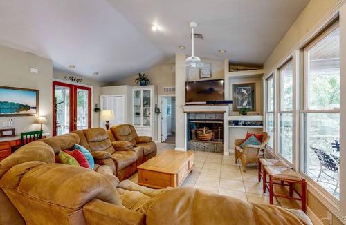 Bell House | Inviting dog-friendly homes with boat ramp, W/D