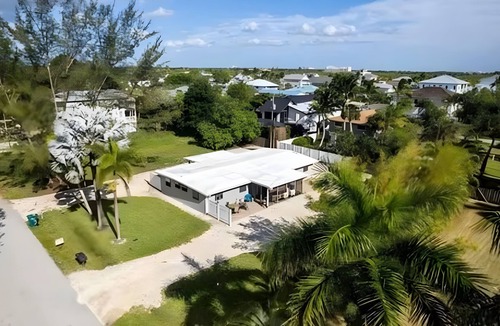 Gulf Harbor Apartment | Inviting Naples Retreat – 1-Bedroom Apartment with AC