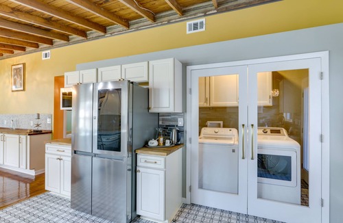 Quincy Cottage | Inviting Quincy Cottage: Walk to Historic Downtown