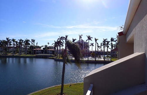 Isla del Sol House | Isla Del Sol Condo, Heated Pool, Water/Golf Views, 5 mins to St. Pete Beach!