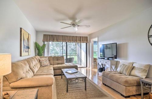 Casa del Mar Apartment | Isla Del Sol Condo about 2 Miles to St Pete Beach!