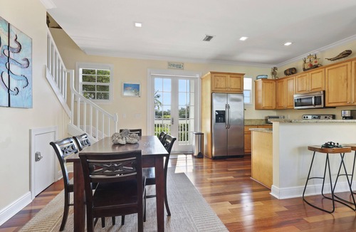 Islamorada House | Islamorada home in Anglers Reef with Ocean Views, Dock, Com Pool & Private Beach