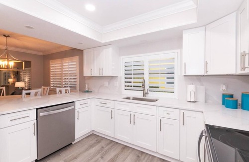 Jensen Beach House | Island Home with Whirlpool & Pool Access close to Downtown
