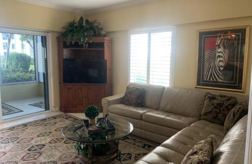 Siesta Key Apartment | Island House Beach Resort 10S