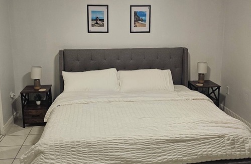 North Bay Village Condo | Island life in Miami's North Bay Village. 5 minutes to North Miami Beach