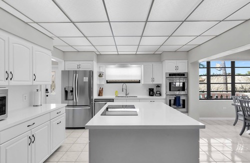 Coury House | Island Paradise-large 2 bedroom/2 bath SFH with Cabana club and 75ft of dockage