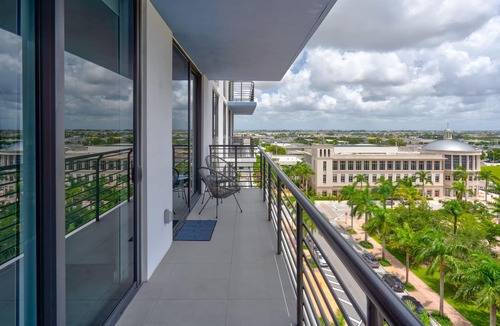 Doral Apartment | JC811 Downtown Doral 1 Bed & 1 Bath