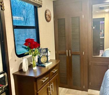 Otto Other | Jennys creekside bliss