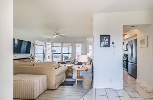 Saint Helena Island Villa | JOHN FRIPP VILLA - Ocean Views - Three Bedrooms Sleeps 8
