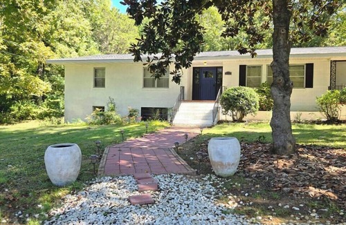 Sycamore House | Journeyman's Stay and Play