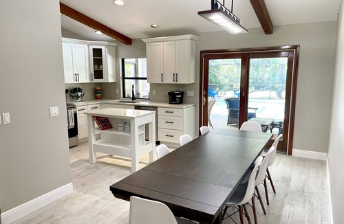 Jupiter Farms House | Jupiter - 3 Bedroom, HEATED Pool Home on an Acre of Land, with Home Theater!