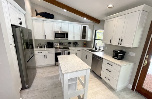 Jupiter Farms House | Jupiter - 3 Bedroom, HEATED Pool Home on an Acre of Land, with Home Theater!