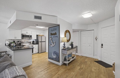 Ocean Walk Condo | Jupiter Beach 60% off for March. Just walk across the street to Jupiter Beach