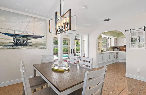 Tequesta House | Jupiter Home 7 Mins to Beach Private Pool