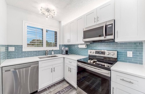 Bella Vista Condo | JupRent's - Ocean Walk Paradise - 3Bed/3Bath - Close to everything in Jupiter!