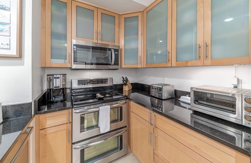 Bella Vista Condo | JupRent's - Posh Paradise - 2Bed/2Bath -Jupiter - Beach Pool