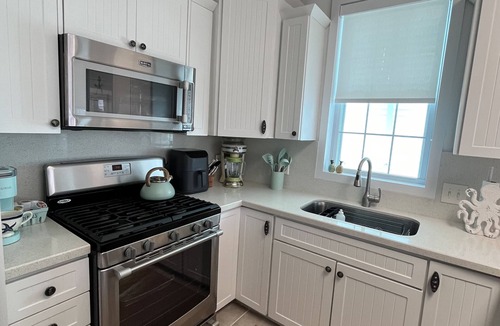 Cross Key Waterways House | Just open for Xmas’24 & New Year ‘25, 3-2 Waterfront Paradise Keys House.MM103