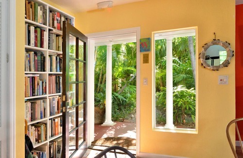 Key West House | Key West Private Pool Garden Villa - 2 Blocks from Beach